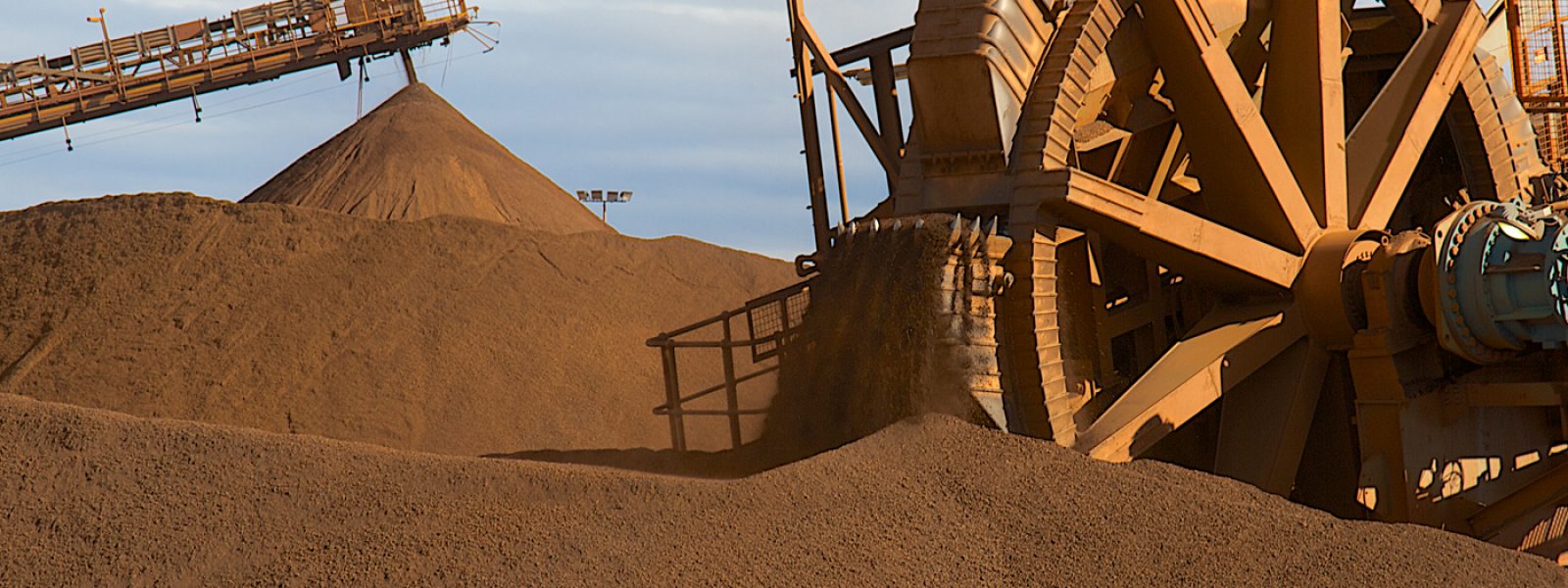 Iron Valley_Iron Ore 1400x600px